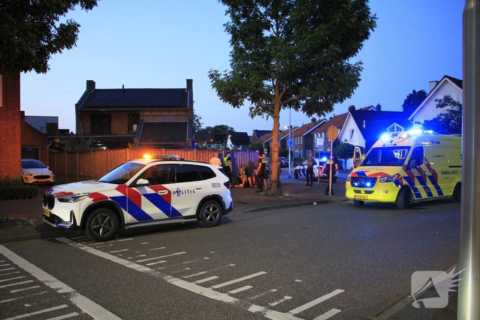 Voetganger zwaargewond na aanrijding met scooter