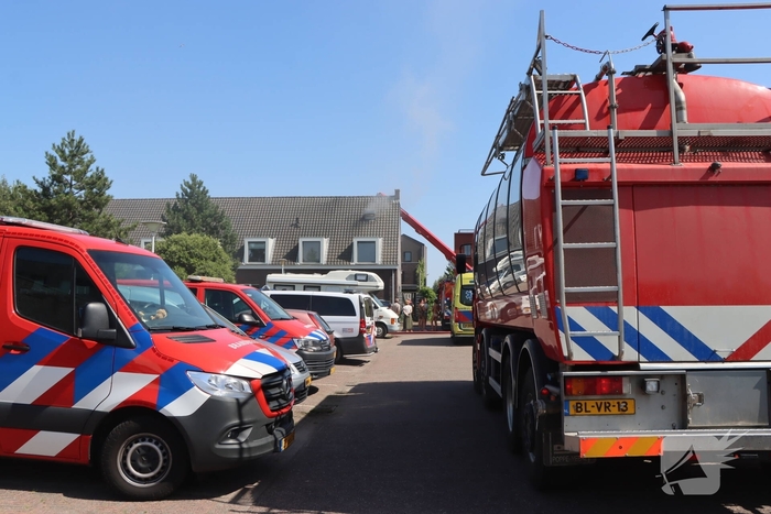 Bewoner nagekeken na uitslaande woningbrand
