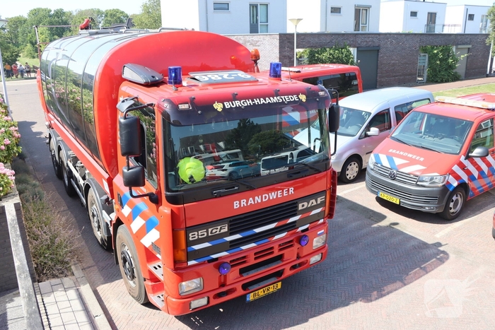 Bewoner nagekeken na uitslaande woningbrand