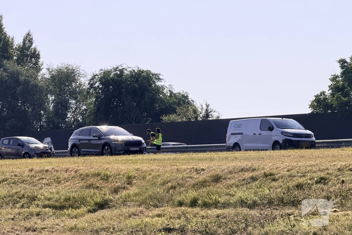 Aanrijding op drukke weg zonder gewonden