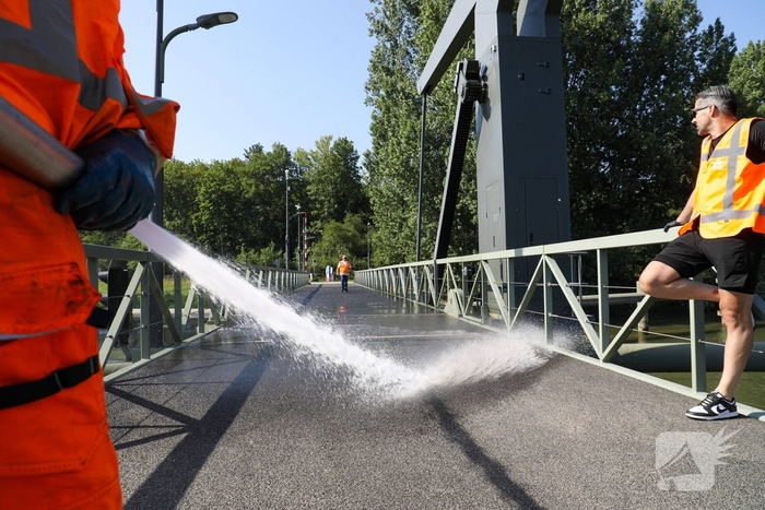 Gemeente voert koeling uit bij bruggen