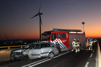 ongeval zeelandbrug - n256 14,6 kats