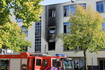 brand charlotte brontéstraat amsterdam